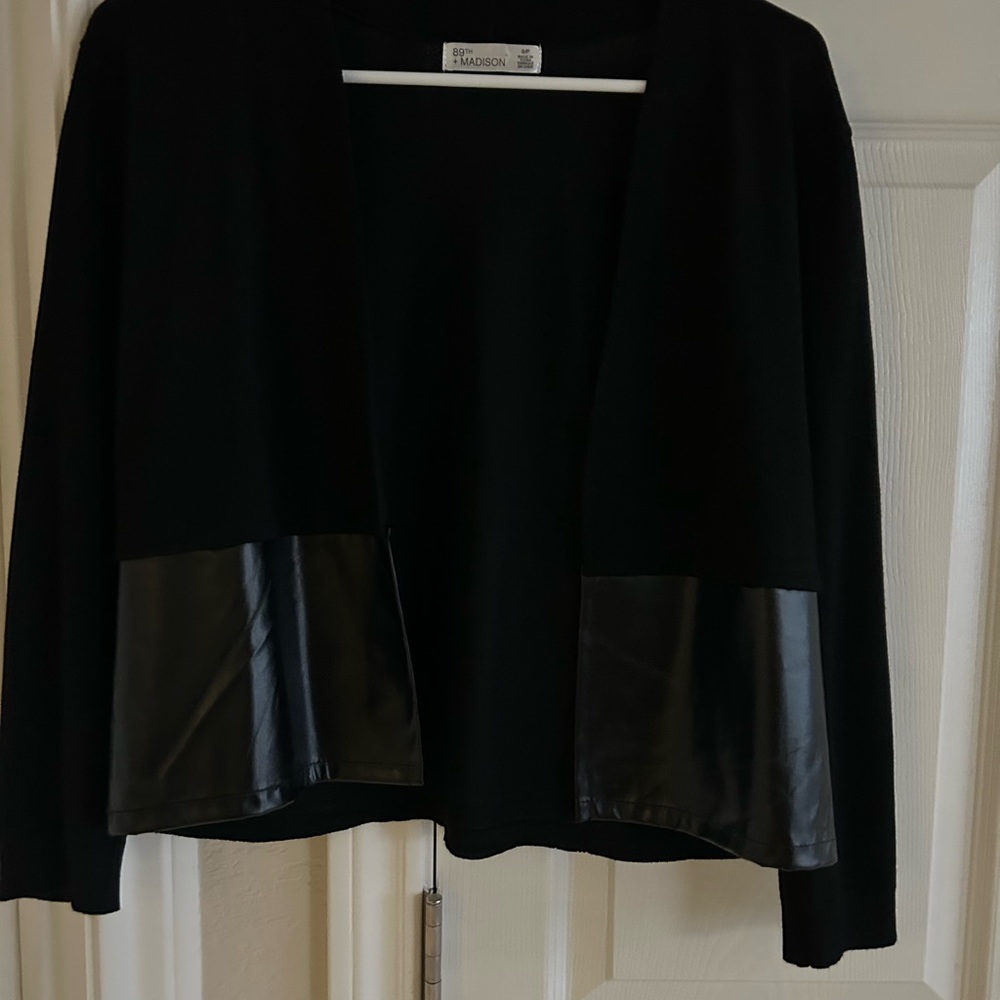 Black with faux leather accent cardigan/ bolero L - Picture 3 of 5